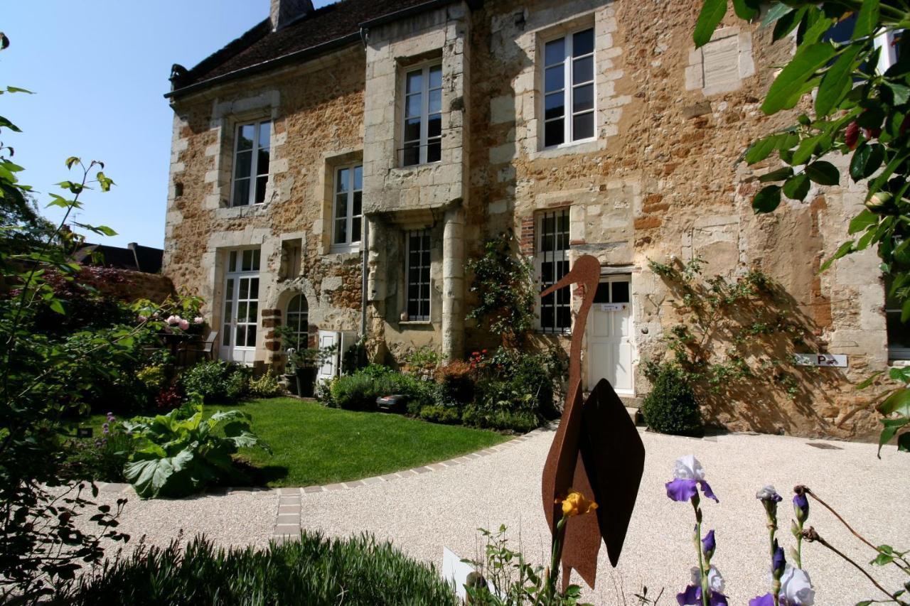 Logis - Hotel & Restaurant Du Tribunal Mortagne-au-Perche Exterior foto